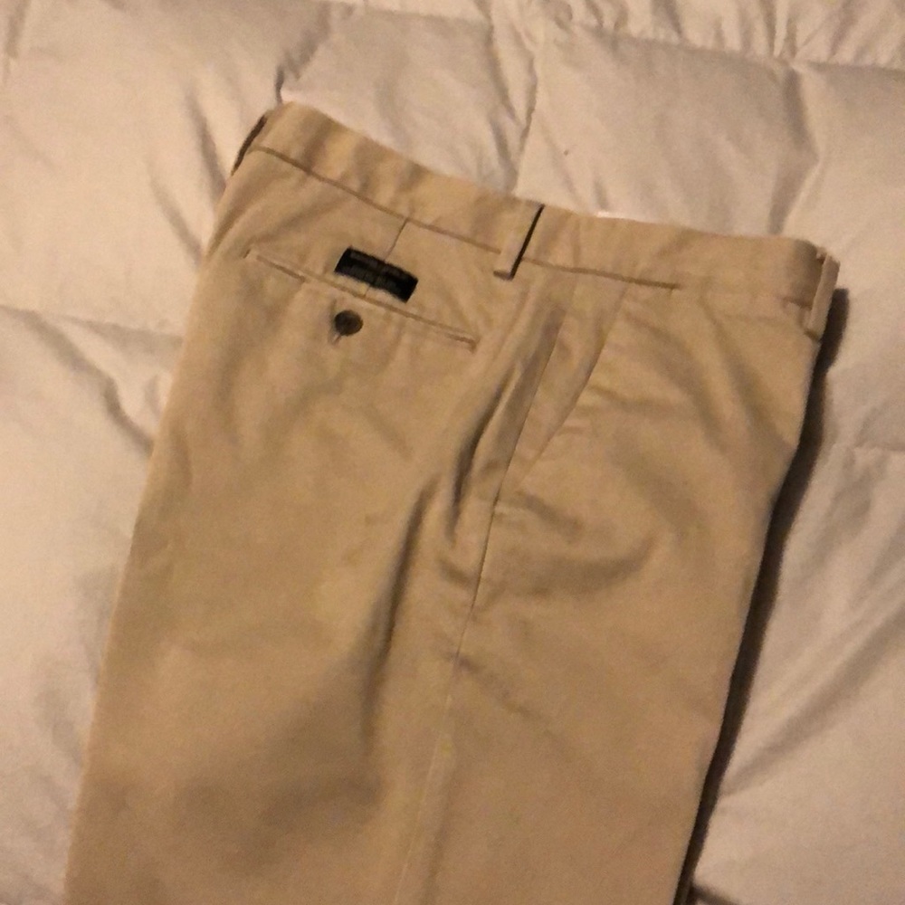 Men’s Banana Republic Fulton Chino Khaki pants